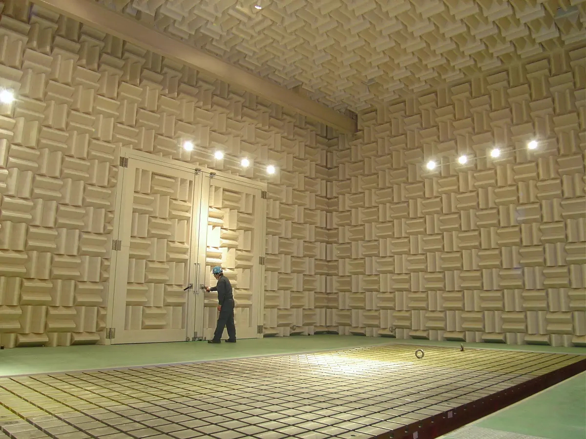 semi anechoic chamber with big floor platform for automobile semi anechoic chamber with big floor platform for automobile